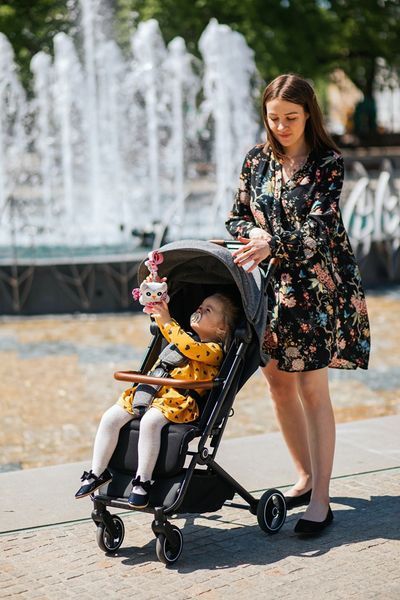 Прогулянкова коляска 4Baby TWIZZY XXII Green 24404 фото