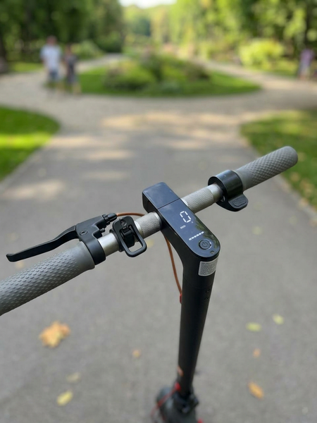 Электросамокат Mi Scooter M365 Pro 4 с передним амортизатором 6789876-87656789 фото