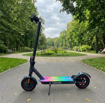 Електросамокат GIANT U8 LED Max з переднім амортизатором та RGB підсвіткою RGB8765456-8765456 фото