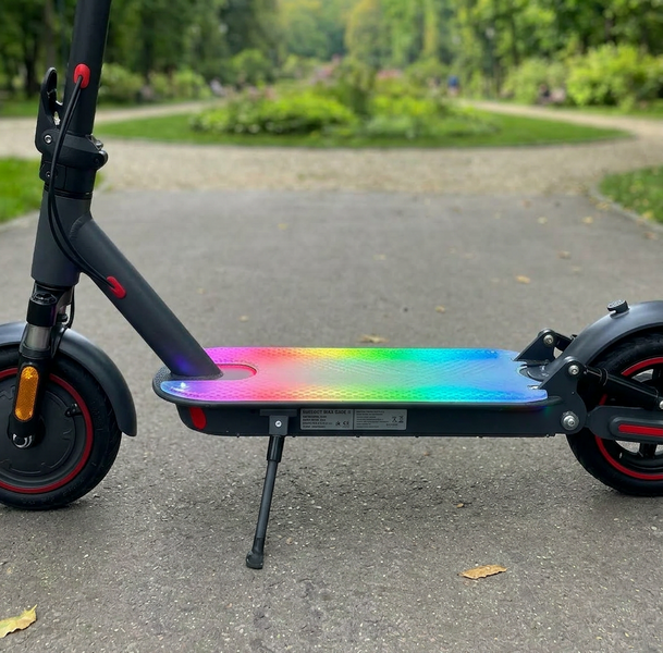 Електросамокат GIANT U8 LED Max з переднім амортизатором та RGB підсвіткою RGB8765456-8765456 фото